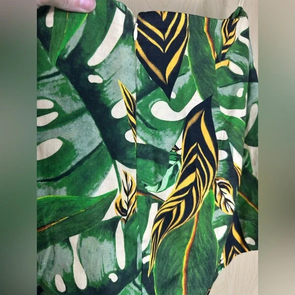 FARM Rio Green Leaf Print Linen Women Skort